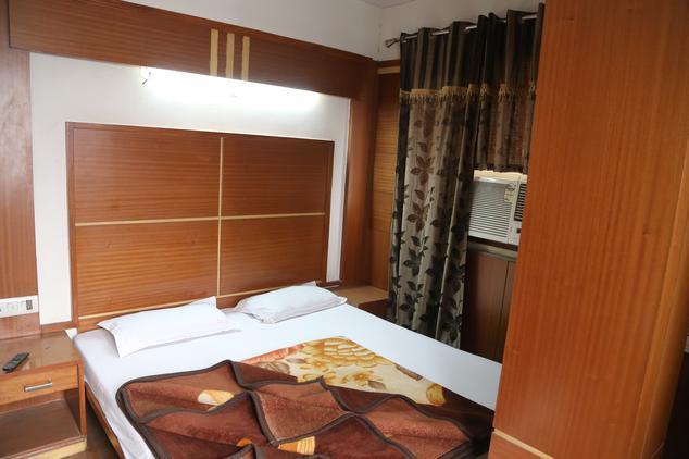 White House Tourist Lodge New Delhi Exterior photo