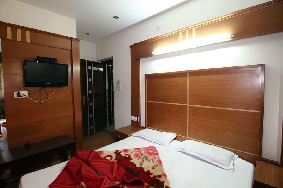 White House Tourist Lodge New Delhi Exterior photo